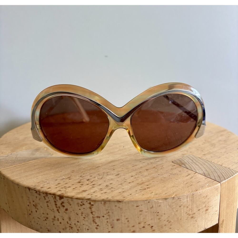NOS Vintage (‘70s) Neostyle Sun-Art Sunglasses in Clear light blue with peach